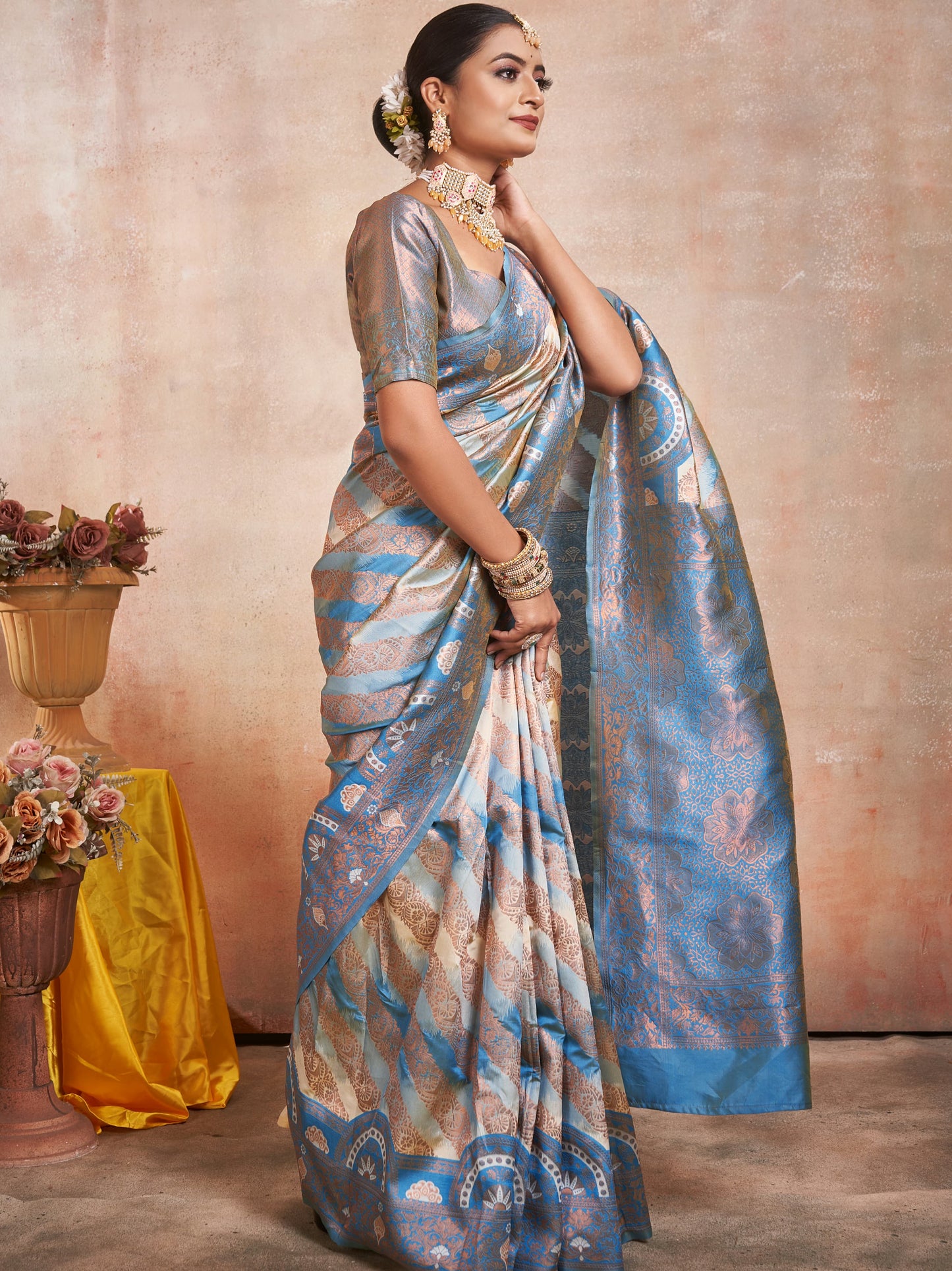 Women's Pure Banarasi Style Kanjivaram Silk Saree