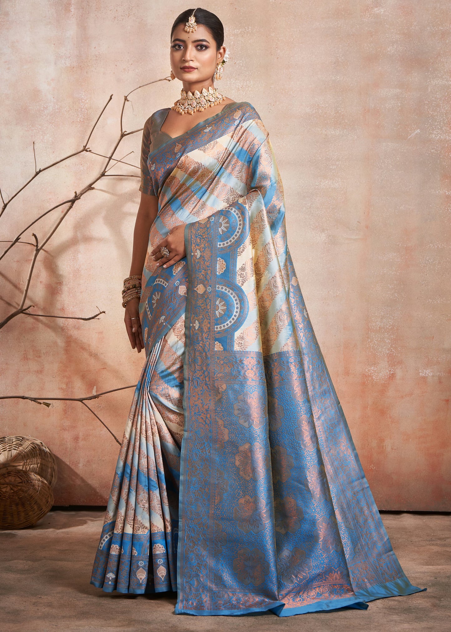 Women's Pure Banarasi Style Kanjivaram Silk Saree