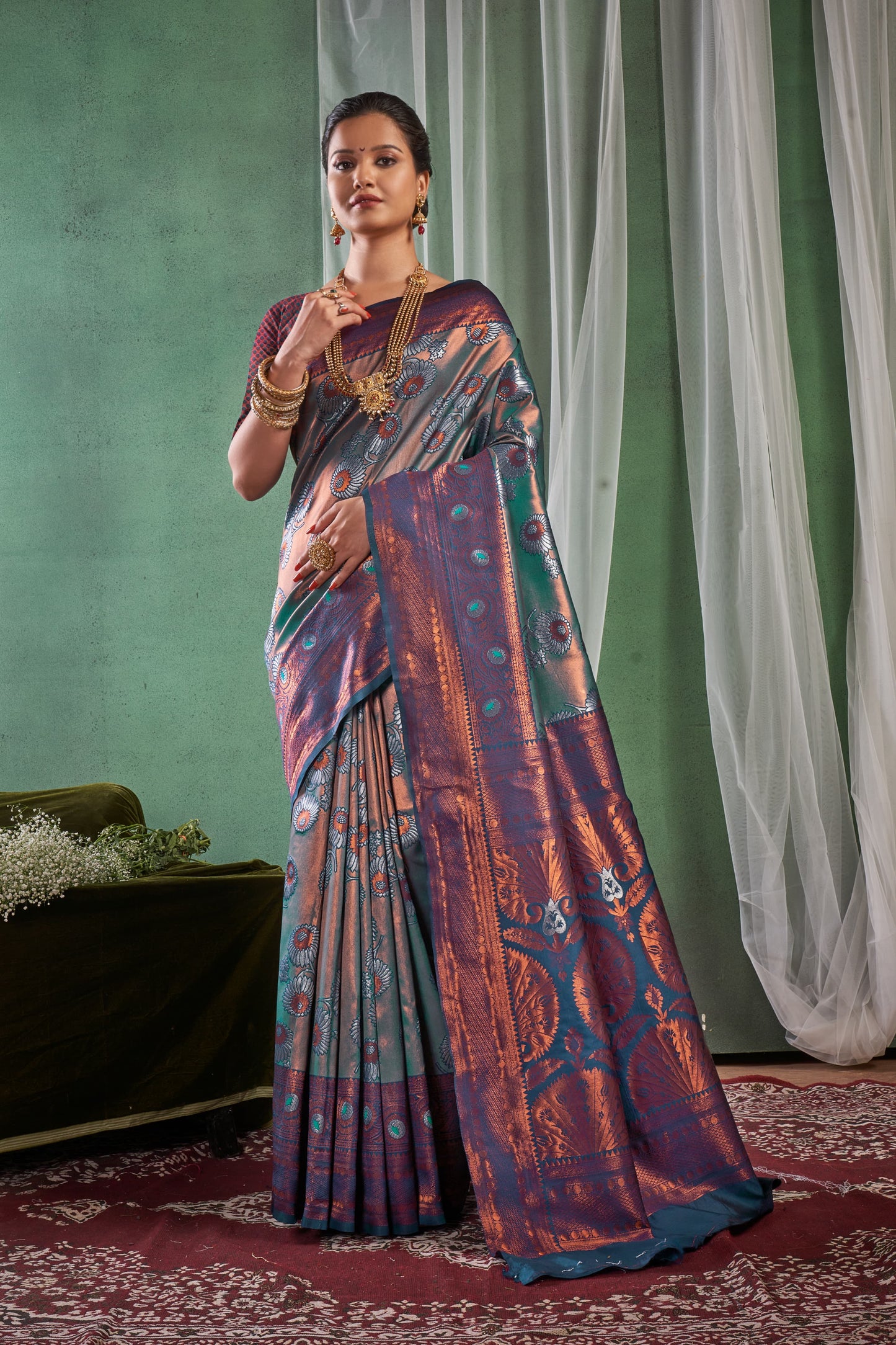 Women's Kanjivaram Banarasi Soft Silk Saree