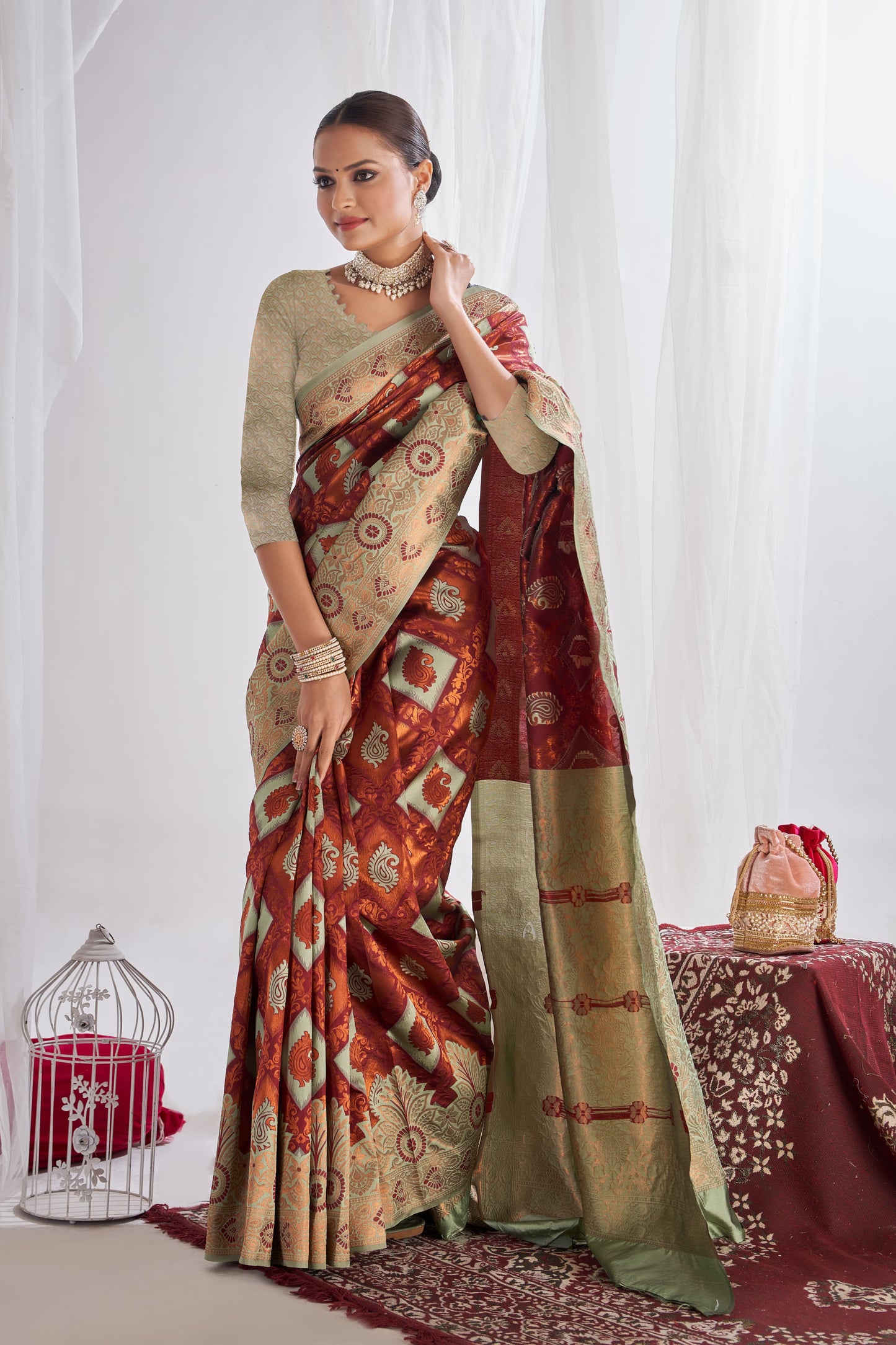 Women's Kanjivaram Pure Soft Silk Saree For Women Pure Golden Zari